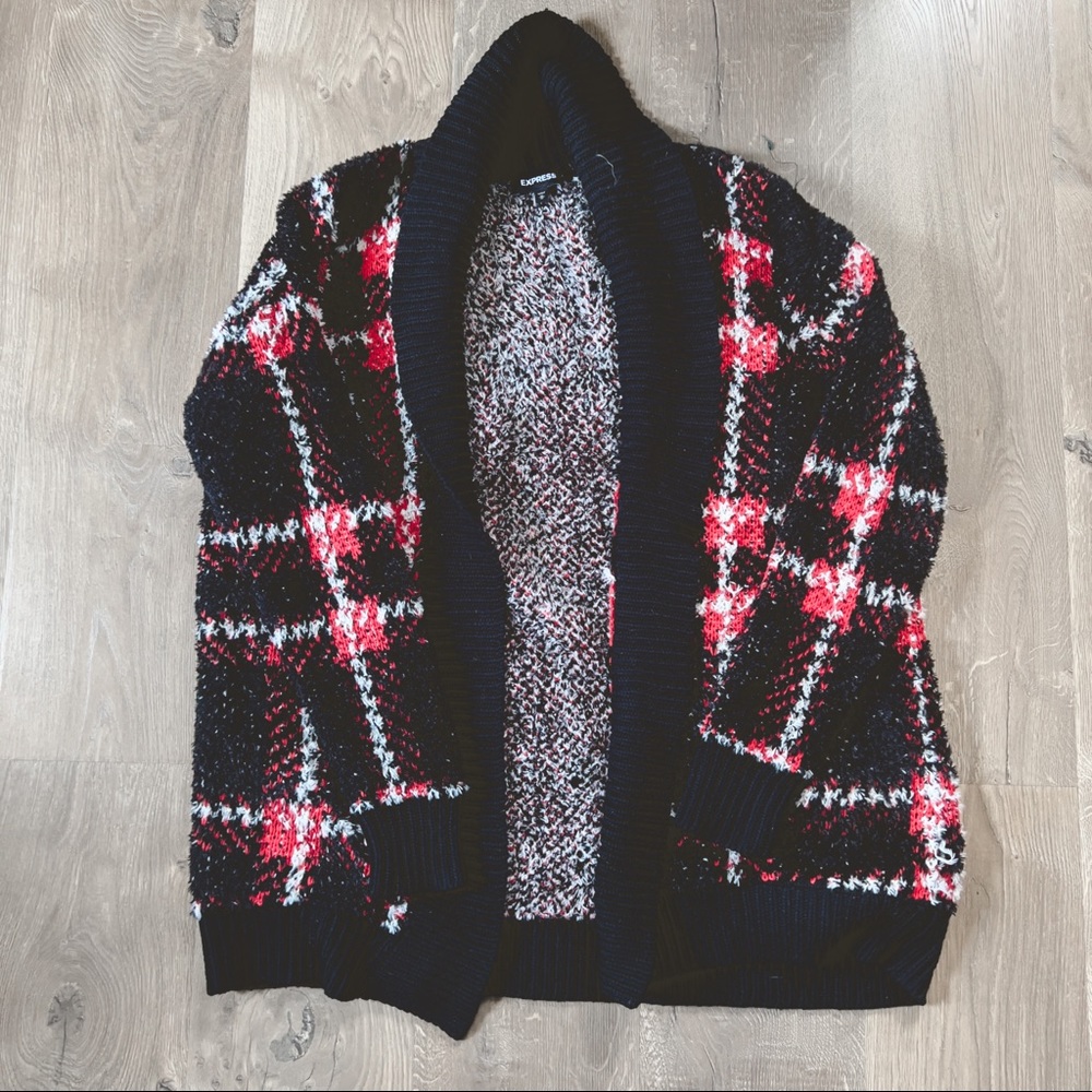 Express Cardigan - Picture 2 of 6